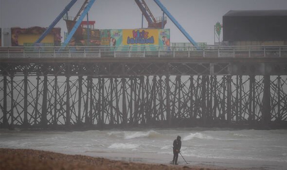 Storm Dudley: It left thousands without power and caused travel chaos