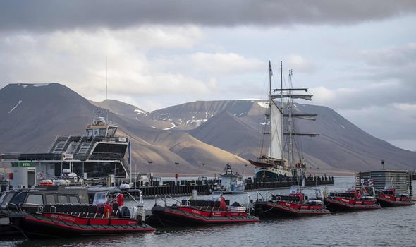 Svalbard: The Norwegian archipelago would be difficult to protect, according to Prof Lindley-French